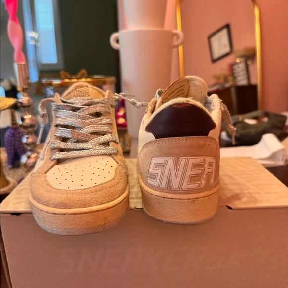 Golden Goose Tan and Cream Star Sneakers - Picture 2 of 5